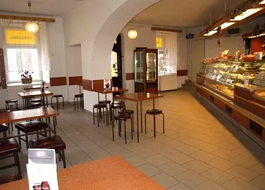 Cukrárna U Kláštera