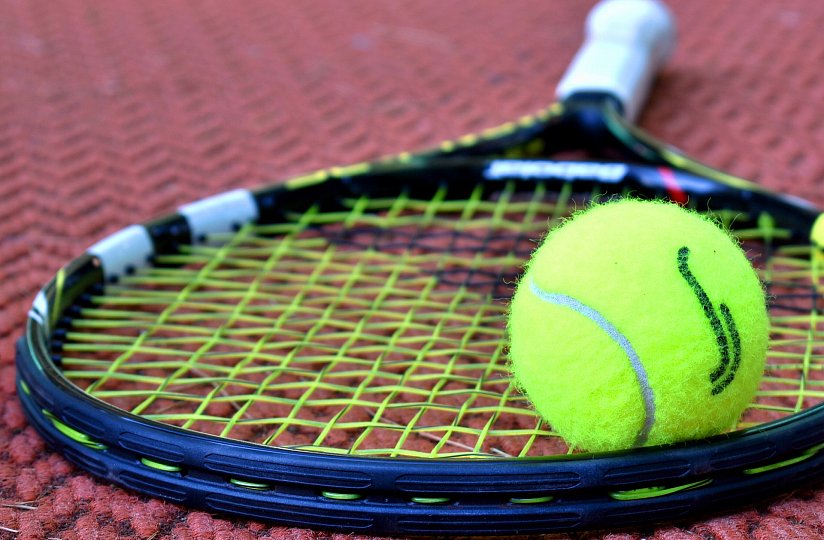 Tenis