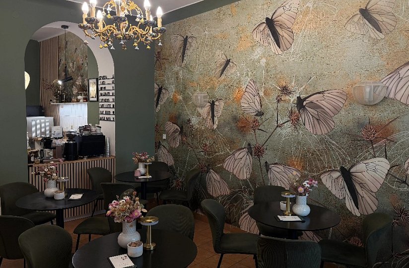 La cukrárna. Sněz mě