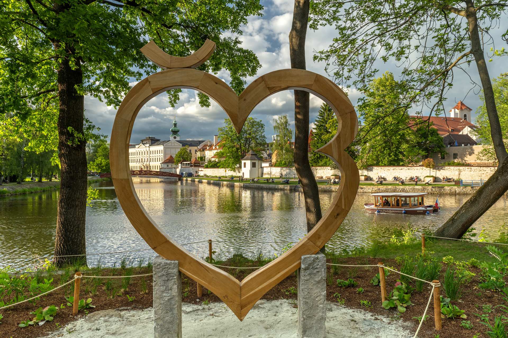 ČESKÉ BUDĚJOVICE - BRÁNA K ZÁŽITKŮM NA JIHU ČECH