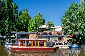 Guided cruises along the Malše and Vltava rivers