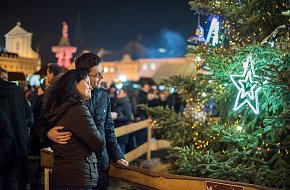 Beleuchtung des Weihnachtsbaums