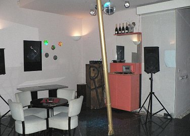 Level Lounge Club
